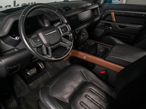 Used 2020 Land Rover Defender 110 X image 6