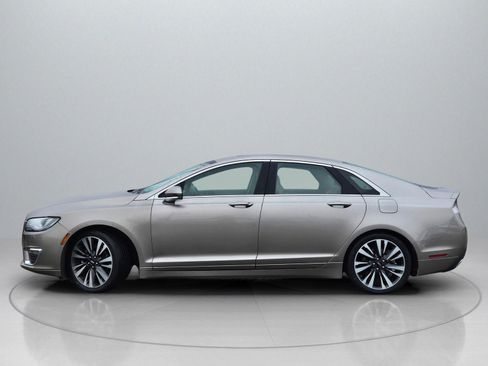 Used 2018 Lincoln MKZ Reserve image 4