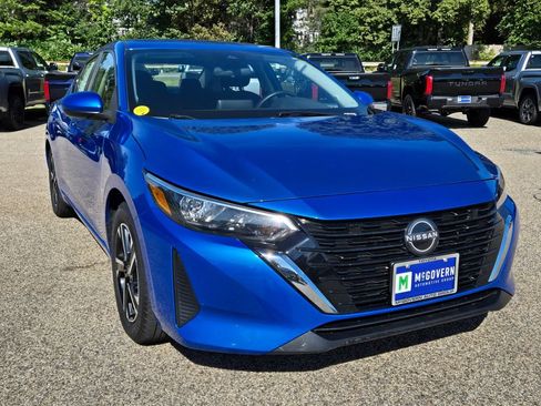 Used 2024 Nissan Sentra SV FWD image 8