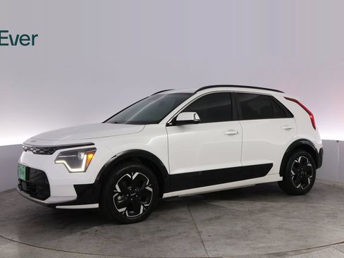 Used 2024 Kia Niro Wind FWD image 18