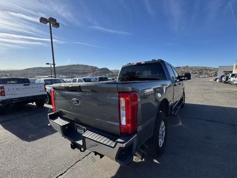 Used 2024 Ford F250 XLT image 5