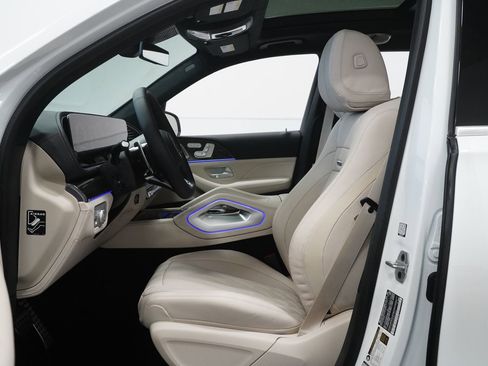 New 2026 Mercedes-Benz GLS 63 AMG 4MATIC image 2