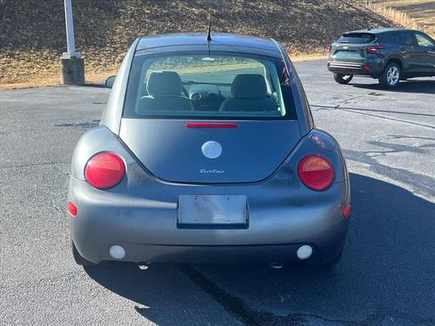 Used 2003 Volkswagen Beetle GL image 4