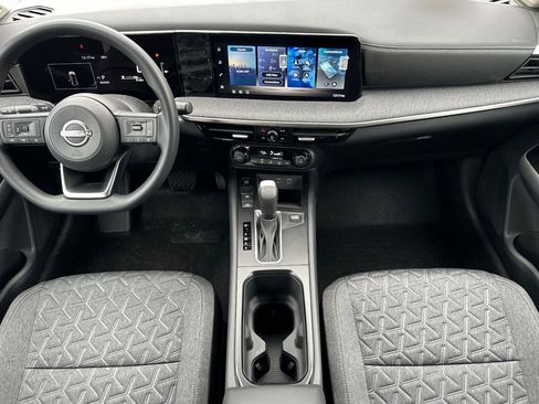 New 2026 Nissan Kicks SV image 13