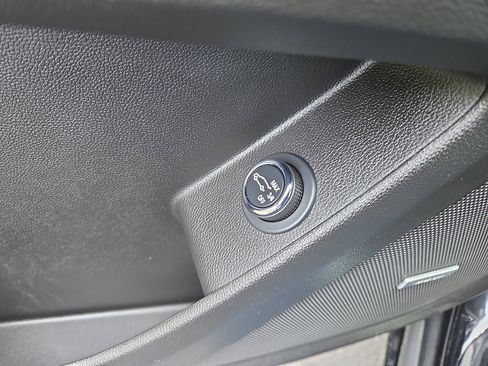 Certified 2023 Chevrolet Traverse High Country w/ LPO, Floor Liner Package image 36