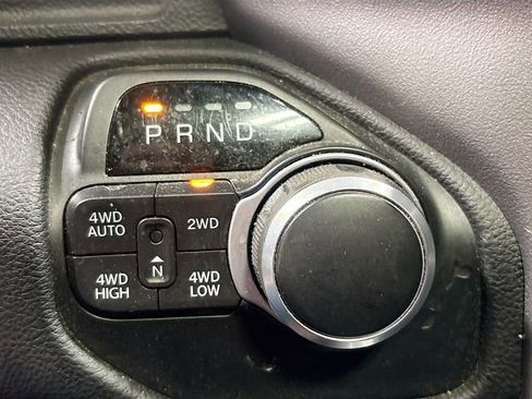 Used 2019 RAM 1500 Big Horn AWD/4WD image 18