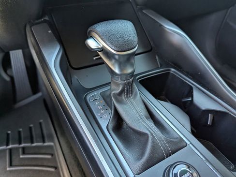 Used 2023 Kia Sorento LX image 21