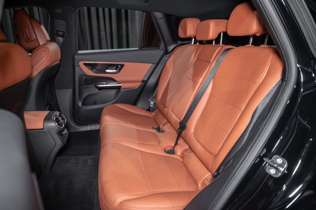 Certified 2026 Mercedes-Benz GLC 300 image 12