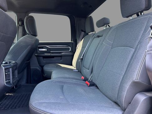 Used 2020 RAM 2500 Big Horn w/ Level 1 Equipment Group AWD/4WD image 32