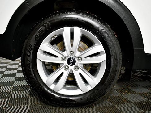 Used 2019 Kia Sportage LX image 40