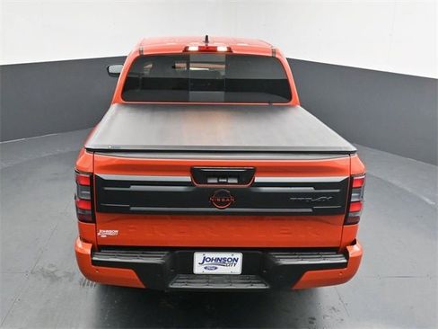 Used 2025 Nissan Frontier PRO-4X image 26