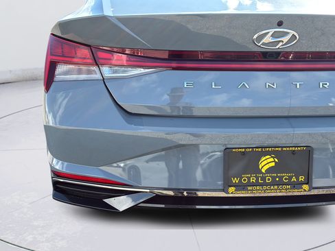 Used 2022 Hyundai Elantra SEL w/ Convenience + Premium Package FWD image 39