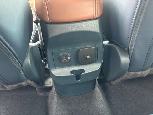 Used 2023 Ford Maverick Lariat w/ Lariat Luxury Package image 34