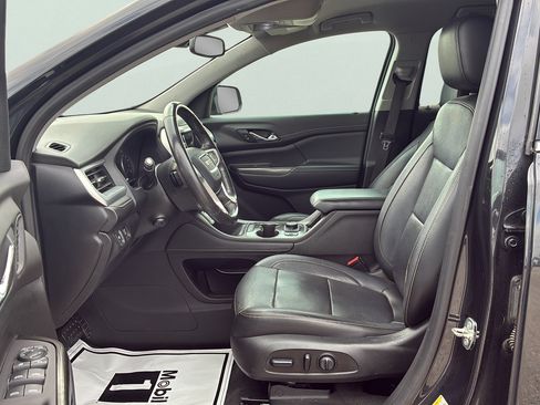Used 2020 GMC Acadia SLT w/ Premium Package FWD image 22