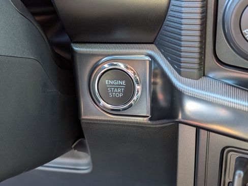 New 2025 Ford F150 Lariat w/ Equipment Group 502A High image 23