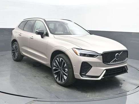 New 2026 Volvo XC60 B5 Ultra w/ Protection Package Premier AWD/4WD image 9