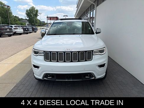 Used 2018 Jeep Grand Cherokee Overland AWD/4WD image 2