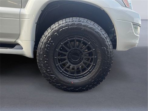 Used 2003 Lexus GX 470 image 8