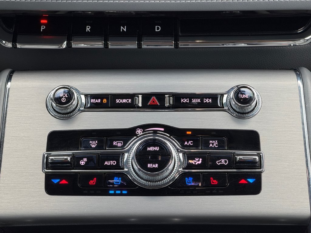 Used 2021 Lincoln Aviator Reserve w/ Elements Package Plus RWD image 27