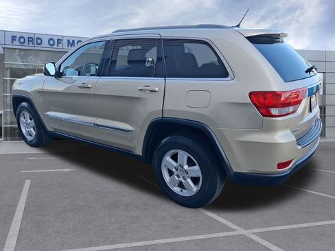 Used 2011 Jeep Grand Cherokee Laredo image 7
