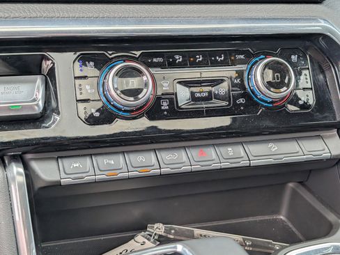 Used 2025 GMC Sierra 1500 Denali w/ Denali Reserve Package image 27