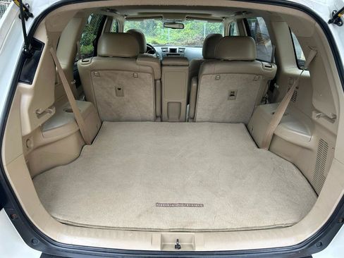Used 2010 Toyota Highlander Limited AWD/4WD image 16