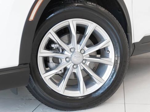 Used 2024 Honda CR-V EX image 2