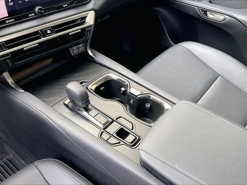 Used 2026 Lexus RX 350h Premium image 16