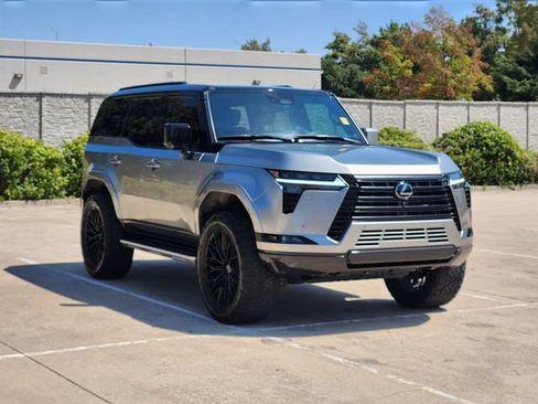 Used 2026 Lexus GX 550 w/ Cold Area Package AWD/4WD image 4