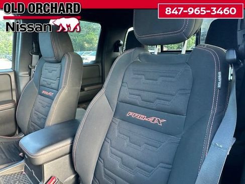 Used 2025 Nissan Frontier PRO-4X w/ Pro Convenience Package AWD/4WD image 10