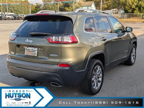 Used 2019 Jeep Cherokee Latitude Plus w/ Comfort/Convenience Group image 7