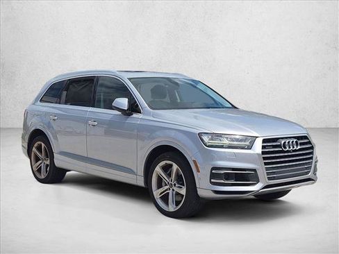 Used 2019 Audi Q7 3.0T Prestige AWD/4WD image 4