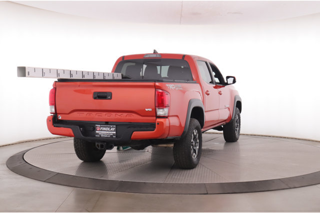 Used 2017 Toyota Tacoma TRD Off-Road w/ Premium & Technology Package AWD/4WD image 7