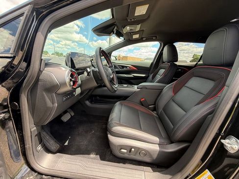 Used 2024 Chevrolet Equinox EV RS FWD image 30