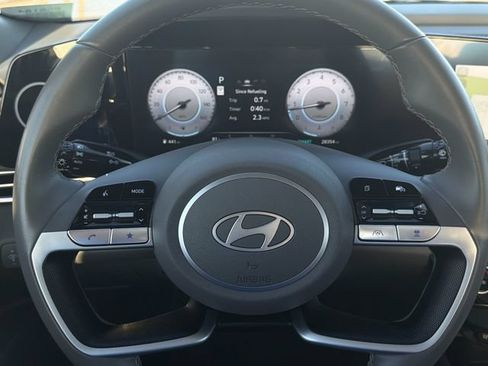 Used 2025 Hyundai Elantra SEL FWD image 24
