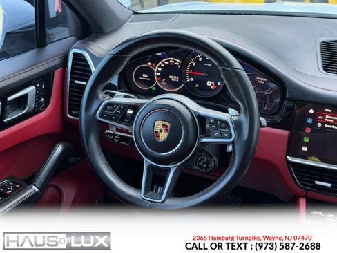 Used 2022 Porsche Cayenne Platinum Edition AWD/4WD image 34