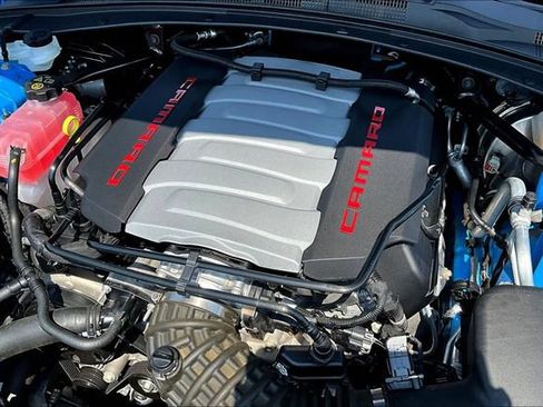 Used 2022 Chevrolet Camaro LT w/ Technology Package RWD image 29