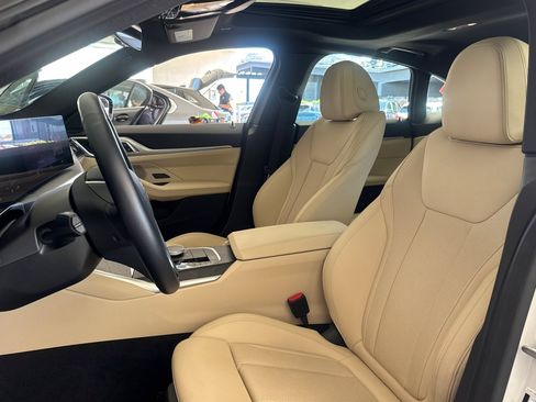 Used 2023 BMW i4 eDrive35 RWD image 25