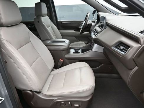 Used 2024 Chevrolet Tahoe LT AWD/4WD image 36