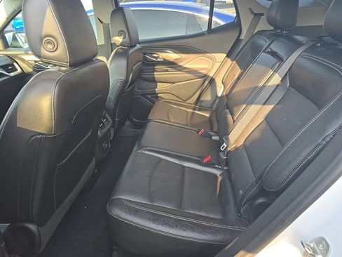 Used 2022 GMC Terrain SLT FWD image 7