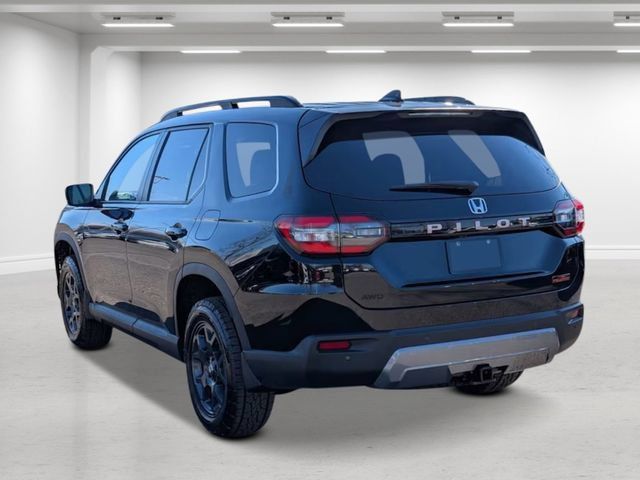 New 2026 Honda Pilot TrailSport image 5