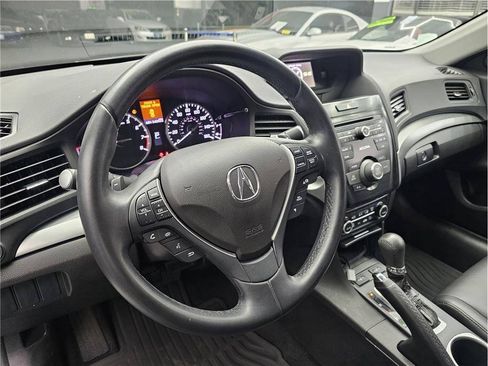 Used 2018 Acura ILX FWD image 10