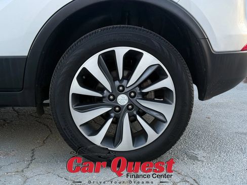 Used 2020 Buick Encore Essence AWD/4WD image 20