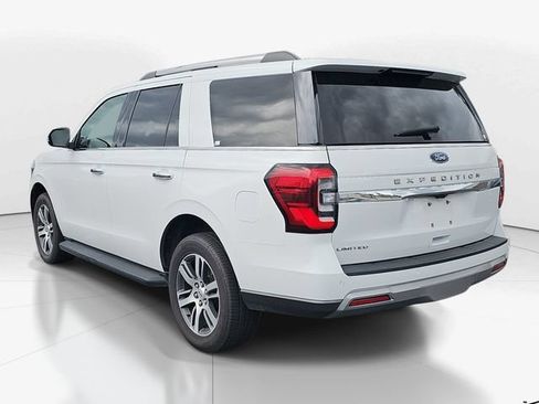 Used 2024 Ford Expedition Limited AWD/4WD image 5