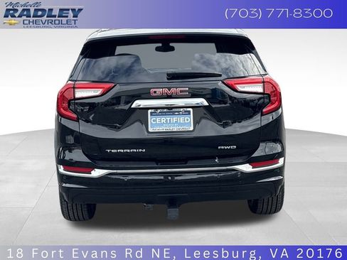 Used 2023 GMC Terrain Denali w/ Black Diamond Edition image 4
