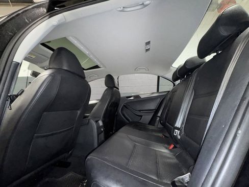 Used 2015 Volkswagen Jetta SE image 13