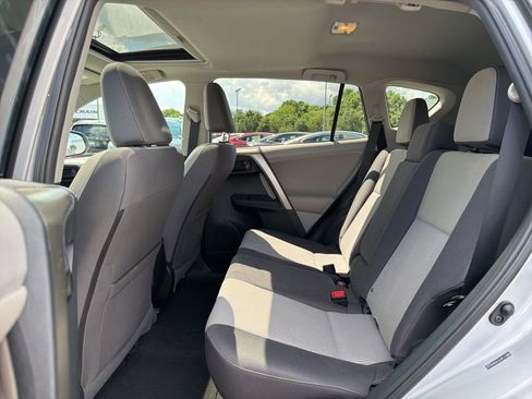 Used 2013 Toyota RAV4 XLE FWD image 15