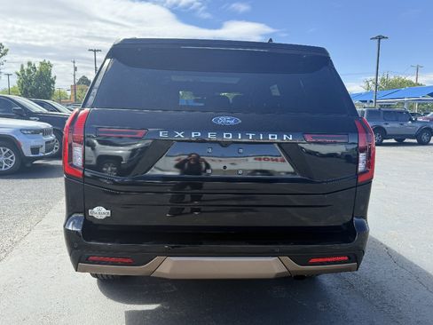 Used 2025 Ford Expedition King Ranch image 6