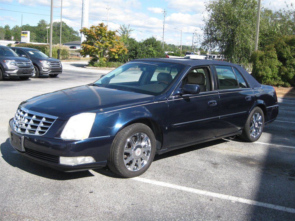 Used 2007 Cadillac DTS Luxury II FWD image 4