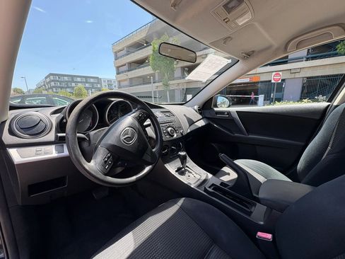 Used 2013 MAZDA MAZDA3 i Sport FWD image 10